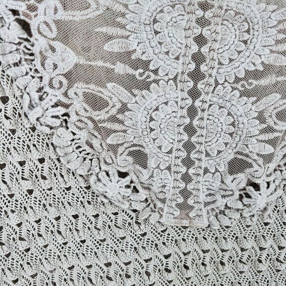 Umgee Crochet Blouse Women Small Tan Lace Hem Bell Sleeve Tunic Boho Cottagecore - Picture 2 of 4